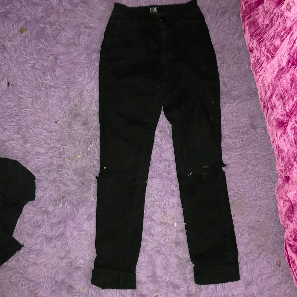Black ripped jeans